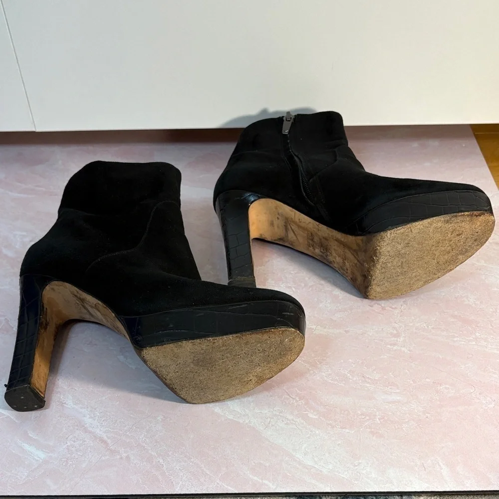 Via Spiga Genuine Leather & Suede Black Ankle Platform Heeled Booties, Side Zip